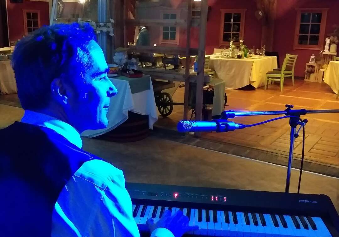 ZABAVE IN PRESENEČENJA